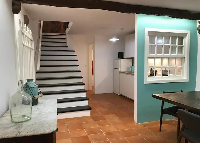 Casa Da Muralha Cerveira * 维拉·诺瓦·达·塞尔维尔